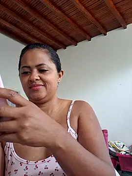 Snapshot of Ayla_Phone chatting on 05/21/26, 04:03 Ayla Phone online show from 05/21/26, 04:03