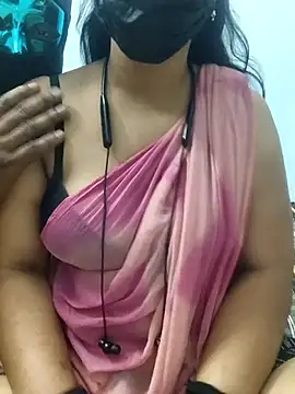 sweetylove01 online show from 05/15/26, 06:04