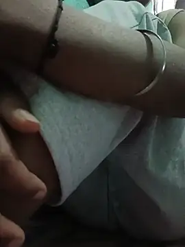 Ishu  Lovee online show from 04/15/26, 07:04