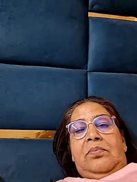 Snapshot of Shalini3456 chatting on 05/10/26, 04:12 Shalini3456 online show from 05/10/26, 04:12