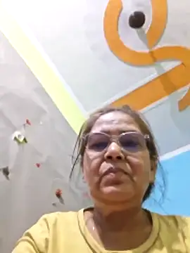 Snapshot of Shalini3456 chatting on 05/13/26, 07:00 Shalini3456 online show from 05/13/26, 07:00