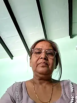 Snapshot of Shalini3456 chatting on 05/20/26, 07:36 Shalini3456 online show from 05/20/26, 07:36