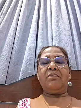 Snapshot of Shalini3456 chatting on 05/24/26, 04:23 Shalini3456 online show from 05/24/26, 04:23