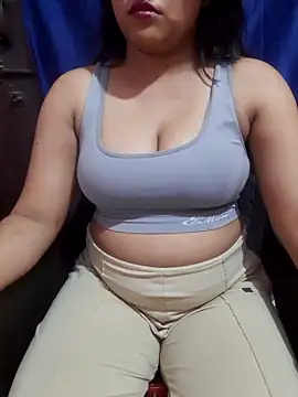 SmileGirll online show from 04/23/26, 07:16