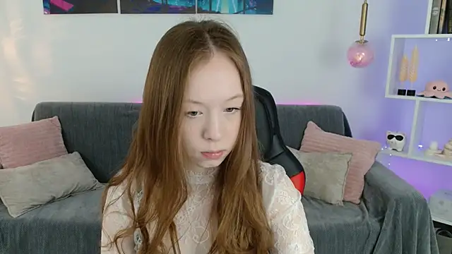 Snapshot of AdeleLang chatting on 04/30/26, 04:19 AdeleLang online show from 04/30/26, 04:19