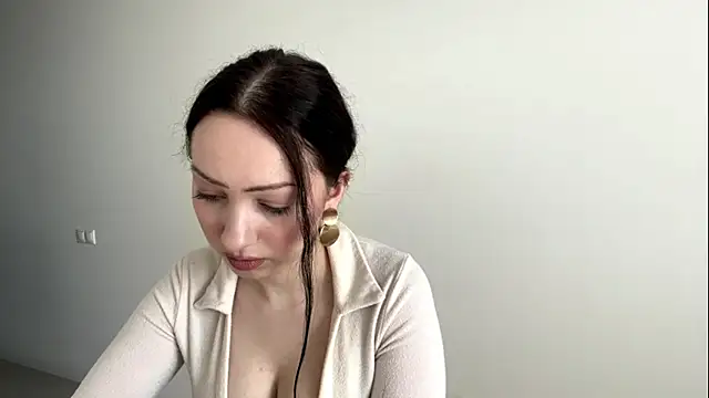 Snapshot of Meow_Alika chatting on 06/11/26, 12:03 Meow Alika online show from 06/11/26, 12:03