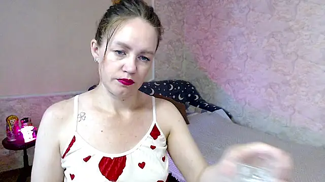 Snapshot of Fern_Lust chatting on 07/12/26, 07:32 Fern Lust online show from 07/12/26, 07:32