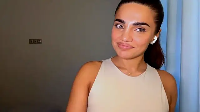 MelindaReny online show from 04/21/26, 02:01