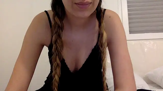 esmeraldahabib online show from 05/21/26, 06:59