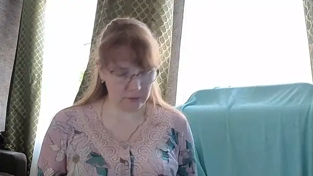Snapshot of Miss_SandraX chatting on 06/14/26, 04:25 Miss SandraX online show from 06/14/26, 04:25