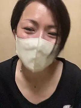 Snapshot of rin2432 chatting on 04/25/26, 02:47 rin2432 online show from 04/25/26, 02:47