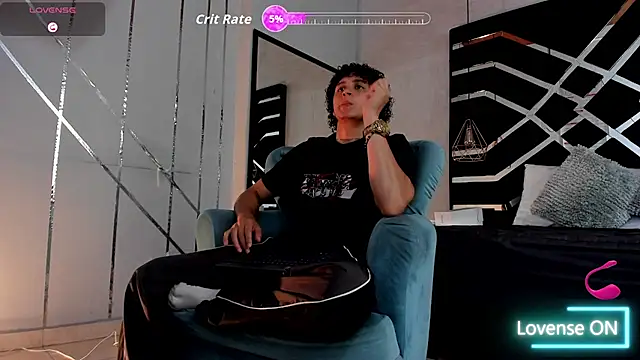 Snapshot of JayTaylorr chatting on 07/13/26, 11:46 JayTaylorr online show from 07/13/26, 11:46