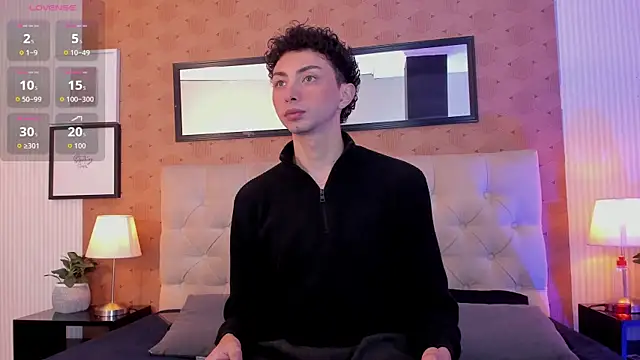 Snapshot of harry_salvatore chatting on 05/13/26, 12:13 harry salvatore online show from 05/13/26, 12:13