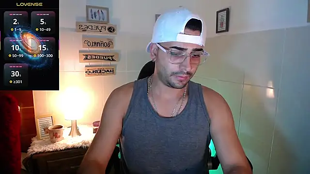 Snapshot of andders_ chatting on 05/23/26, 12:49 andders online show from 05/23/26, 12:49