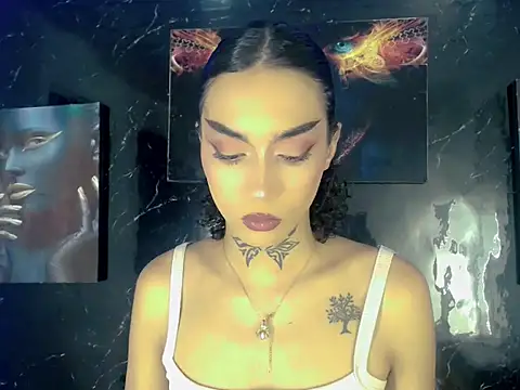 Darianna A online show from 06/03/26, 01:14