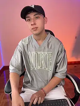 OLIVER K online show from 04/27/26, 07:12
