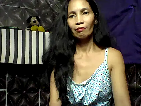 Snapshot of Honeychel chatting on 04/18/26, 12:03 Honeychel online show from 04/18/26, 12:03