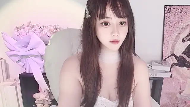 Snapshot of Moon-66 chatting on 04/23/26, 01:57 Moon-66 online show from 04/23/26, 01:57