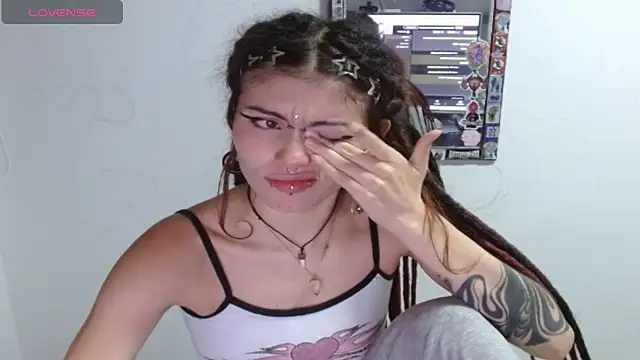 Snapshot of giulietta_monsalve chatting on 05/02/26, 04:28 giulietta monsalve online show from 05/02/26, 04:28