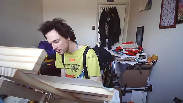JohnnyMoves online show from 05/25/26, 08:26
