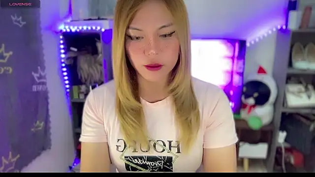 hannaBaby lisyos11 online show from 06/17/26, 12:18