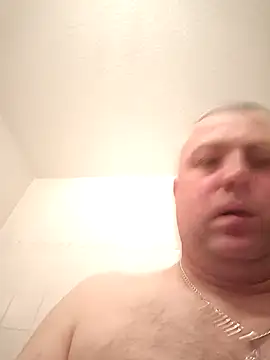 Snapshot of Anatolii_77 chatting on 05/01/26, 09:03 Anatolii 77 online show from 05/01/26, 09:03