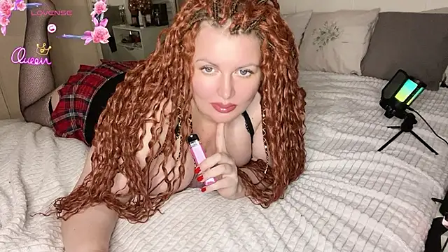 Crimson-Flame online show from 04/19/26, 08:33