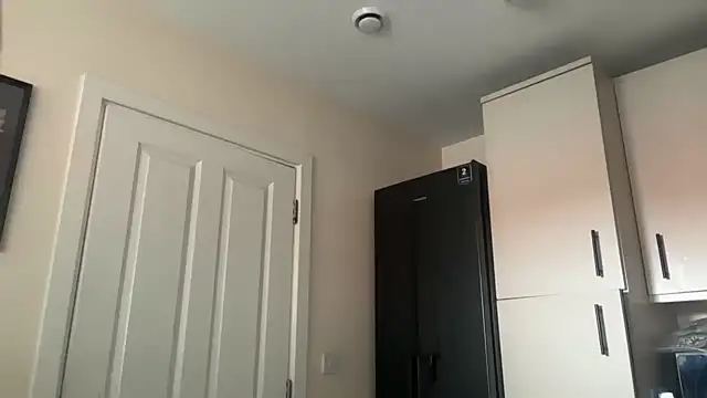 arielsweetieee online show from 06/04/26, 08:09