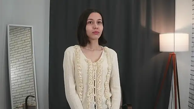 TamikoKolber online show from 04/17/26, 04:04