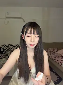 Snapshot of nide-baby chatting on 05/11/26, 03:07 nide-baby online show from 05/11/26, 03:07
