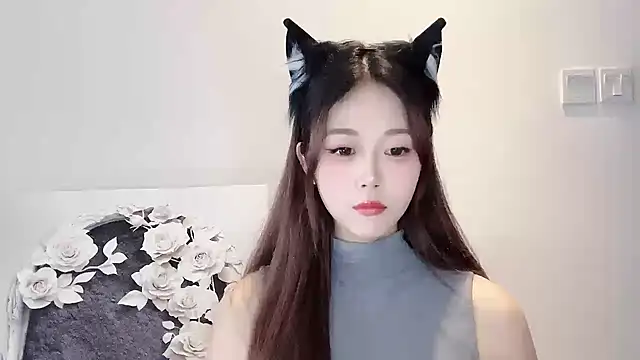 KiKi-011 online show from 05/13/26, 07:17