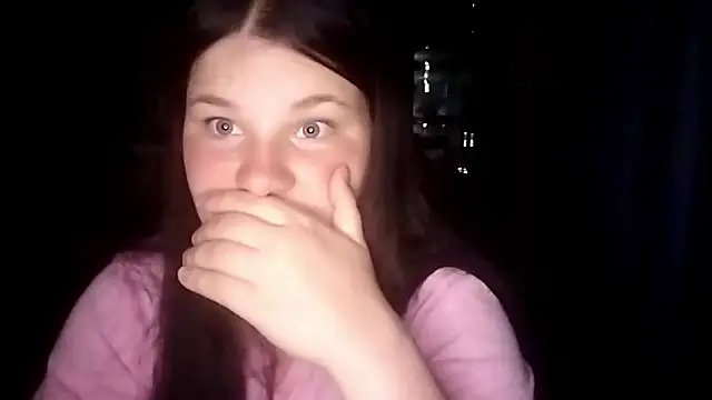 Snapshot of BeatriceMolands chatting on 05/27/26, 06:27 BeatriceMolands online show from 05/27/26, 06:27