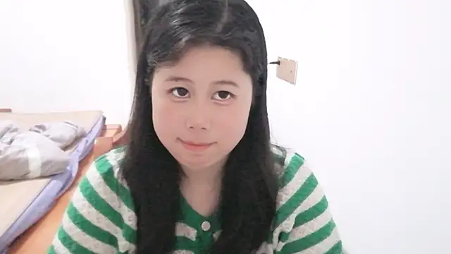 Snapshot of 66-hannah-66 chatting on 05/11/26, 02:45 66-hannah-66 online show from 05/11/26, 02:45