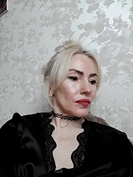 White00pearl online show from 04/29/26, 05:30