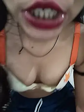 Snapshot of Riya_rani7 chatting on 07/09/26, 04:00 Riya rani7 online show from 07/09/26, 04:00