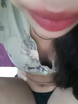 Snapshot of Riya_rani7 chatting on 07/15/26, 01:44 Riya rani7 online show from 07/15/26, 01:44