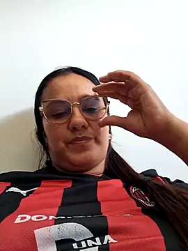 Snapshot of Samanta-42 chatting on 05/14/26, 01:18 Samanta-42 online show from 05/14/26, 01:18