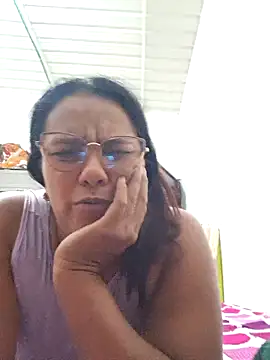 Snapshot of Samanta-42 chatting on 05/26/26, 01:56 Samanta-42 online show from 05/26/26, 01:56