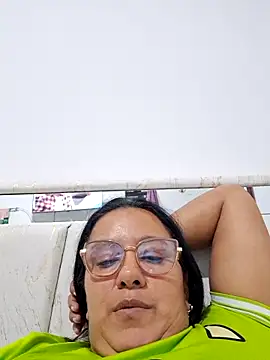 Snapshot of Samanta-42 chatting on 07/01/26, 02:35 Samanta-42 online show from 07/01/26, 02:35