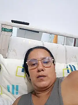 Snapshot of Samanta-42 chatting on 07/19/26, 09:24 Samanta-42 online show from 07/19/26, 09:24