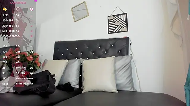 Snapshot of Sweett-Maria chatting on 06/19/26, 06:56 Sweett-Maria online show from 06/19/26, 06:56