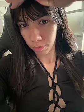 Snapshot of drea-an chatting on 04/18/26, 07:58 drea-an online show from 04/18/26, 07:58