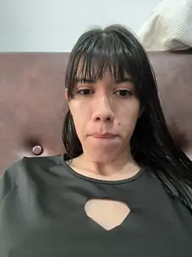 Snapshot of drea-an chatting on 04/19/26, 06:10 drea-an online show from 04/19/26, 06:10