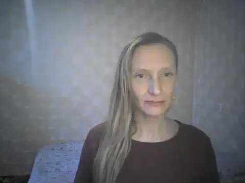 Snapshot of LunaBelle8 chatting on 05/12/26, 04:59 LunaBelle8 online show from 05/12/26, 04:59
