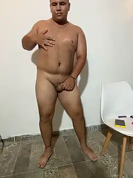 Patricio 02 online show from 06/18/26, 02:45
