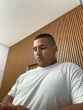 Patricio 02 online show from 06/18/26, 08:13