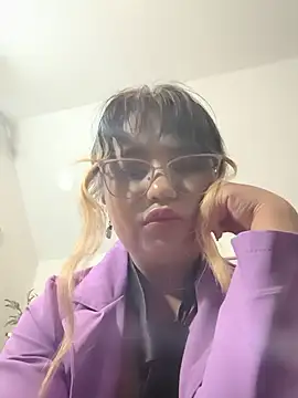 BelleVivianne online show from 06/04/26, 01:06