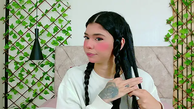 Snapshot of Nathy_Pelaez chatting on 05/13/26, 11:18 Nathy Pelaez online show from 05/13/26, 11:18