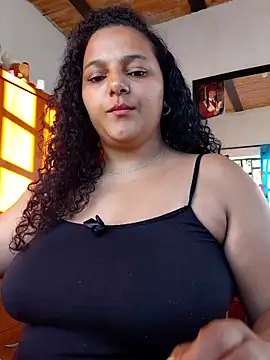 manuboobss online show from 04/26/26, 10:18