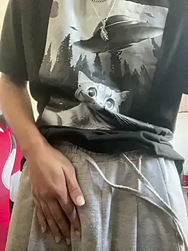 guacyxxx online show from 04/16/26, 08:31